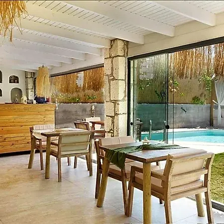Hotel Jera *
